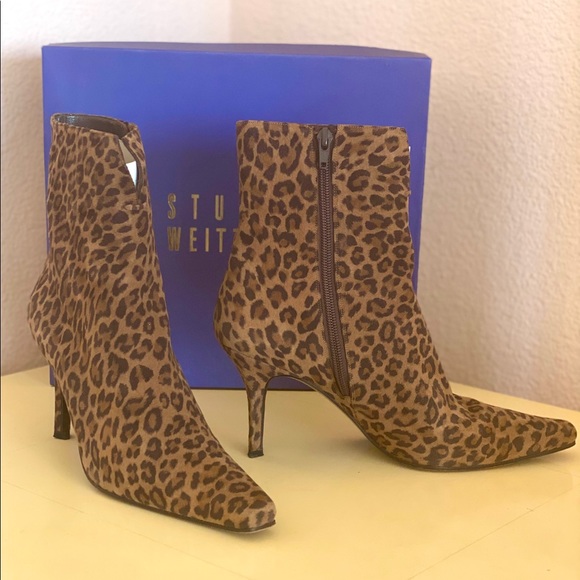 🌟SOLD🌟Stuart Weitzman Booties in Cashew Leopard Suede - Picture 2 of 8